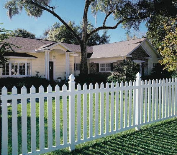 Get Vinyl Fence Systems in St Louis, MO